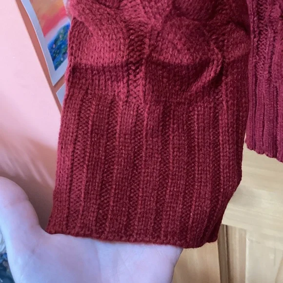 Women's Red Cable Knit Cardigan Sweater - Picture 4 of 7